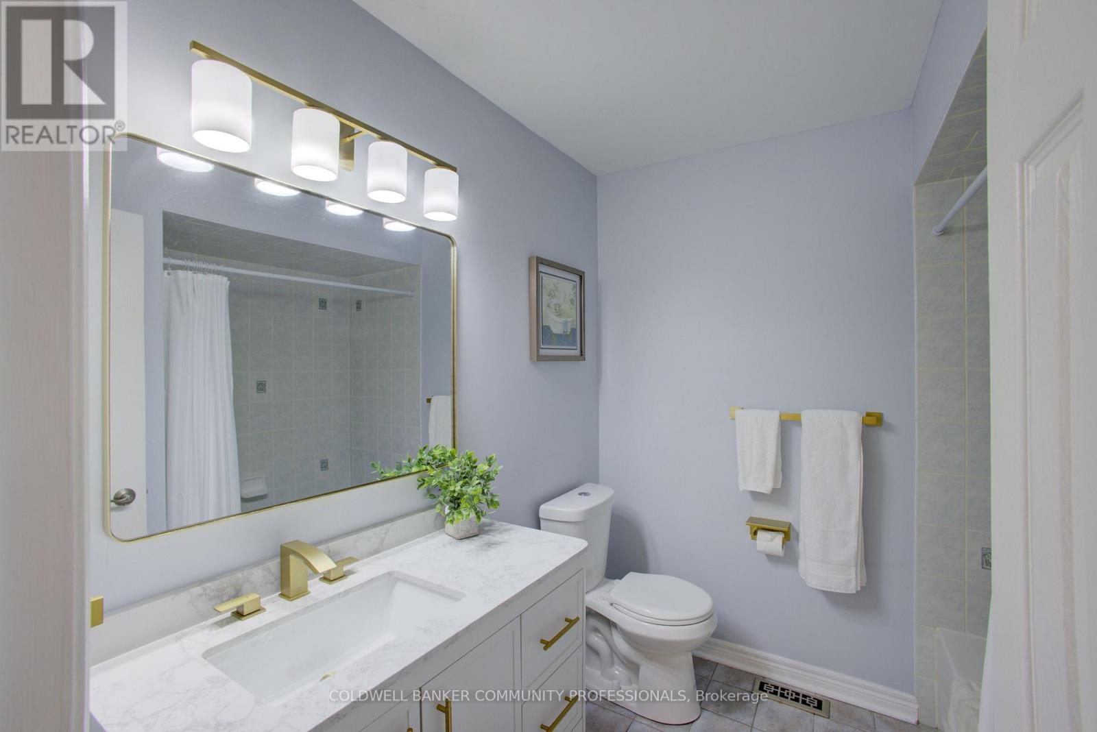 32 Mcclure Court, Halton Hills, Ontario  L7G 5X6 - Photo 31 - W13022146