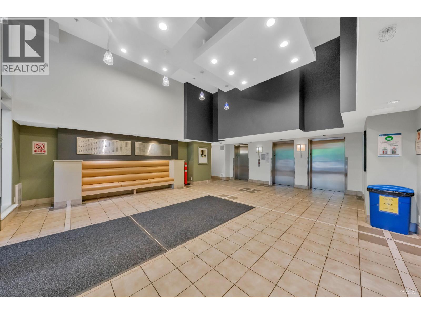 2002 3663 Crowley Drive, Vancouver, British Columbia  V5R 6H4 - Photo 17 - R3101101