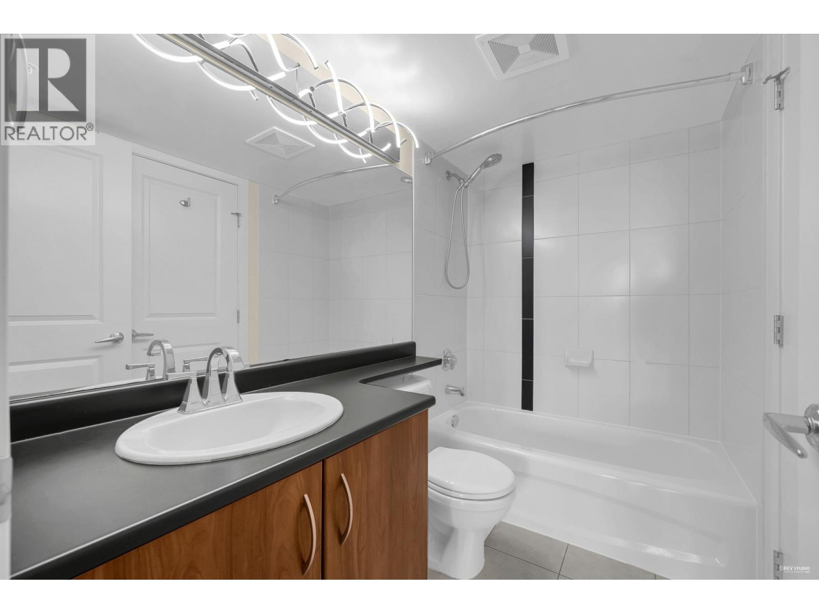 2002 3663 Crowley Drive, Vancouver, British Columbia  V5R 6H4 - Photo 15 - R3101101