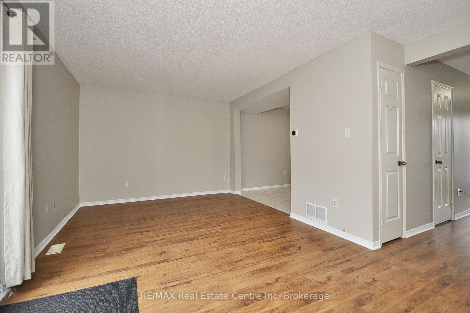 41 - 151 Martinet Avenue, London East, Ontario  N5V 4T4 - Photo 10 - X12777142