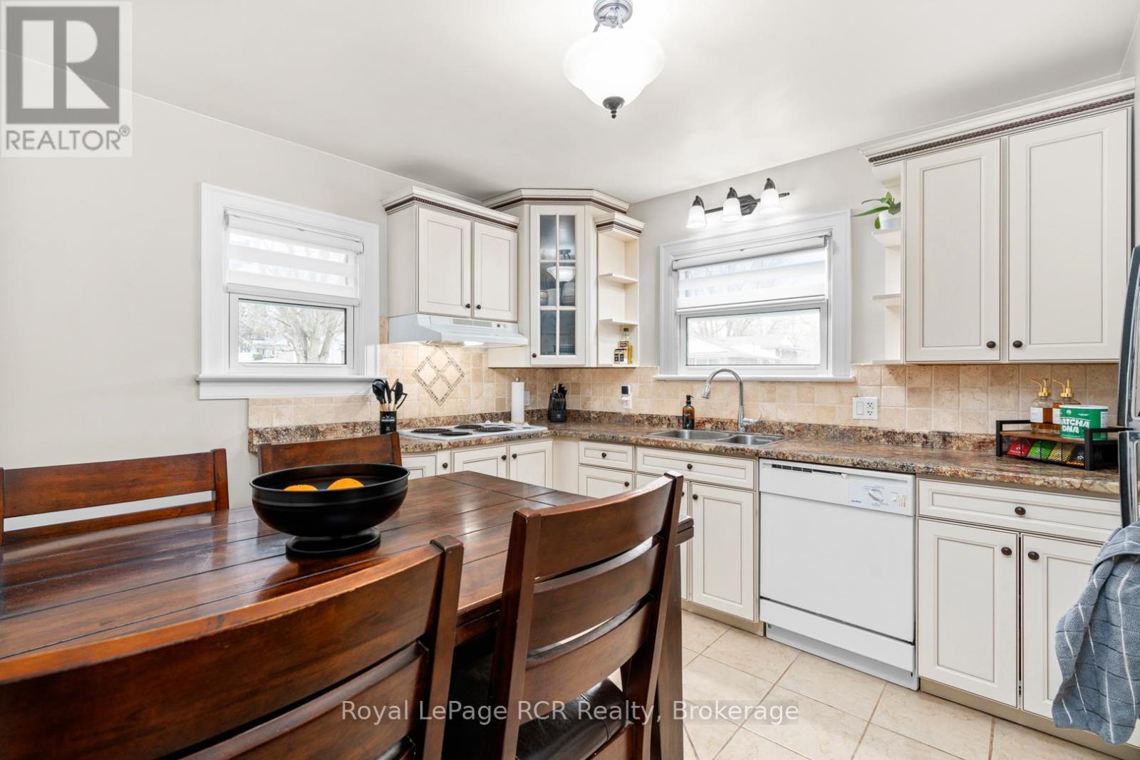 226 Birmingham Street W, Wellington North, Ontario  N0G 2L1 - Photo 17 - X12873820