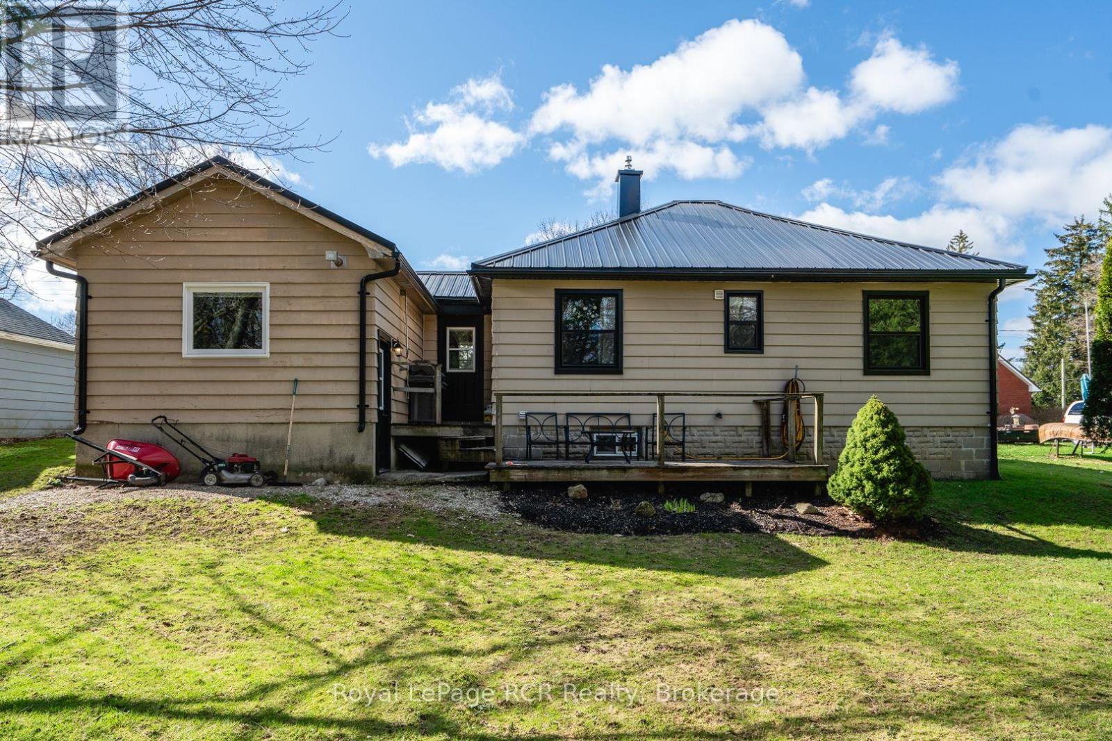 226 Birmingham Street W, Wellington North, Ontario  N0G 2L1 - Photo 30 - X12873820