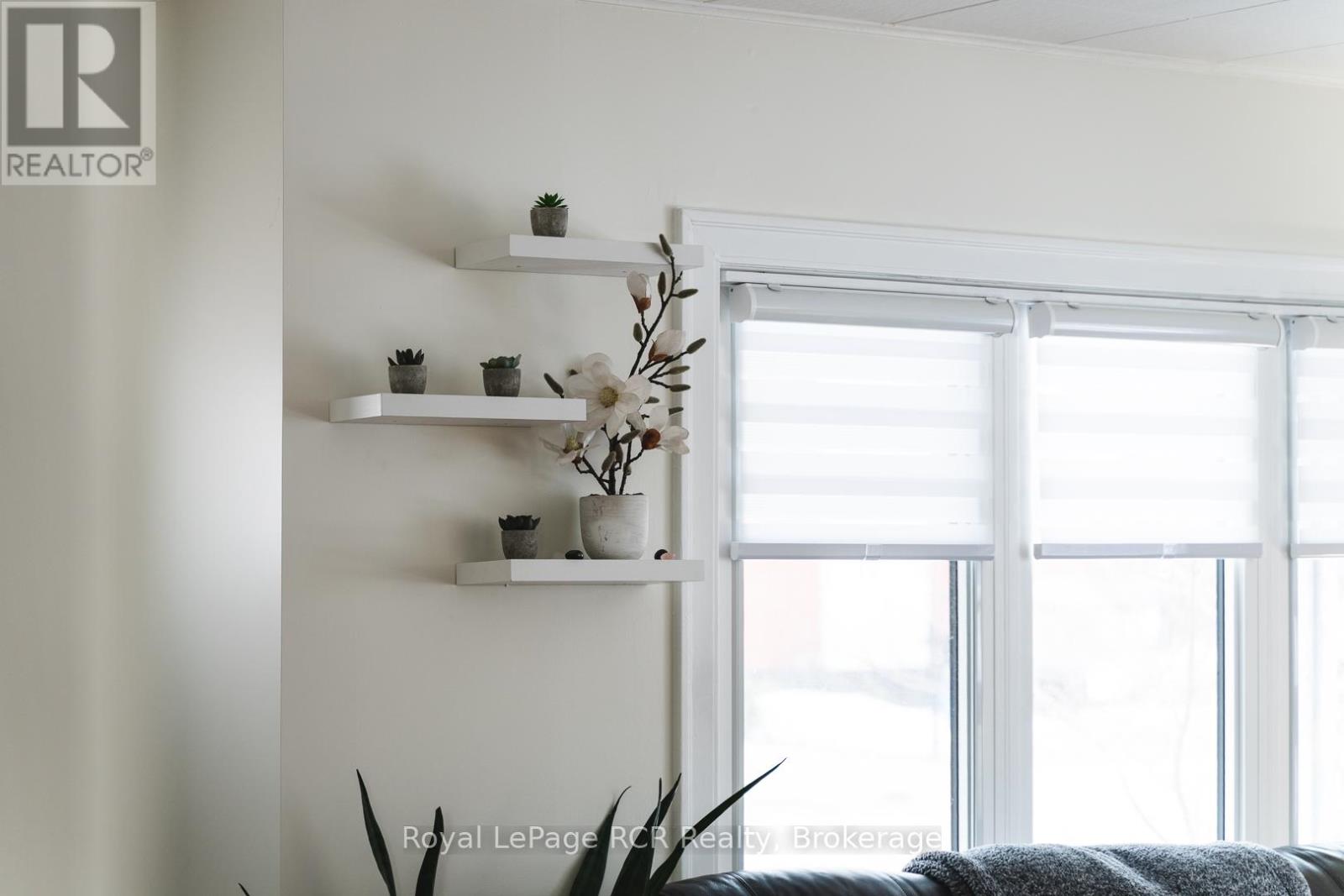 226 Birmingham Street W, Wellington North, Ontario  N0G 2L1 - Photo 9 - X12873820