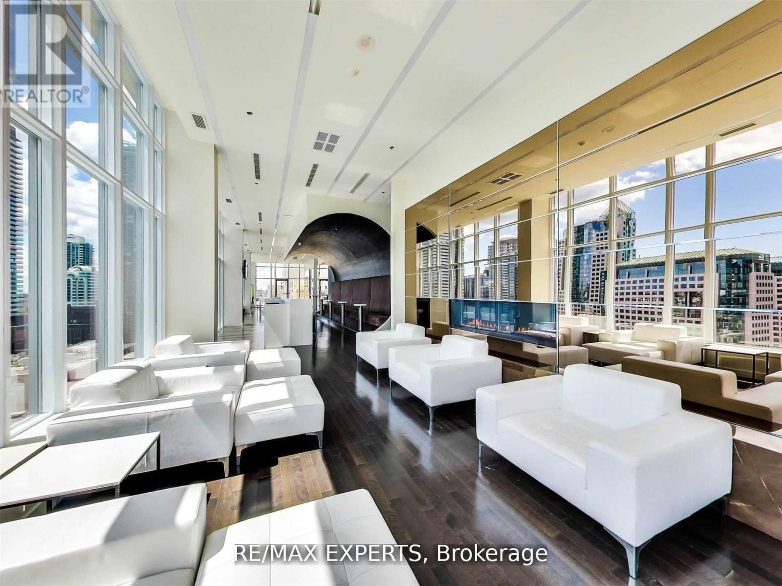 302 - 126 Simcoe Street, Toronto, Ontario  M5H 4E6 - Photo 20 - C13022064