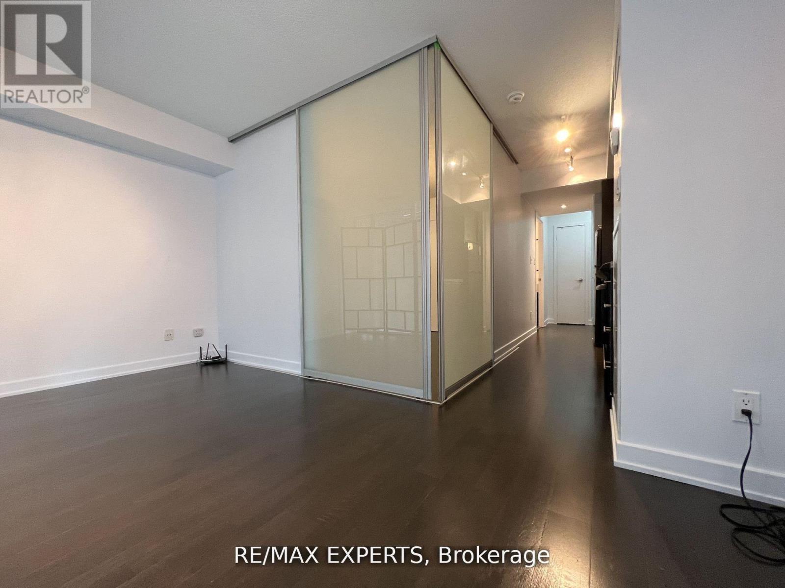 302 - 126 Simcoe Street, Toronto, Ontario  M5H 4E6 - Photo 15 - C13022064