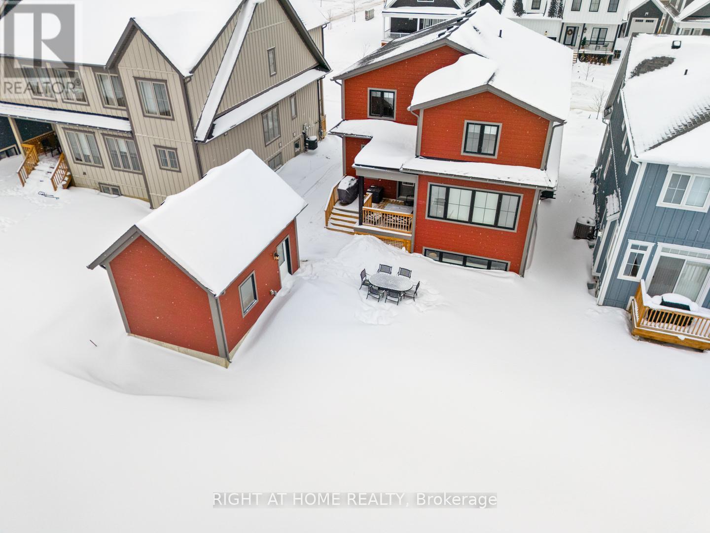 157 Courtland Street, Blue Mountains, Ontario  L9Y 5L7 - Photo 34 - X12897528