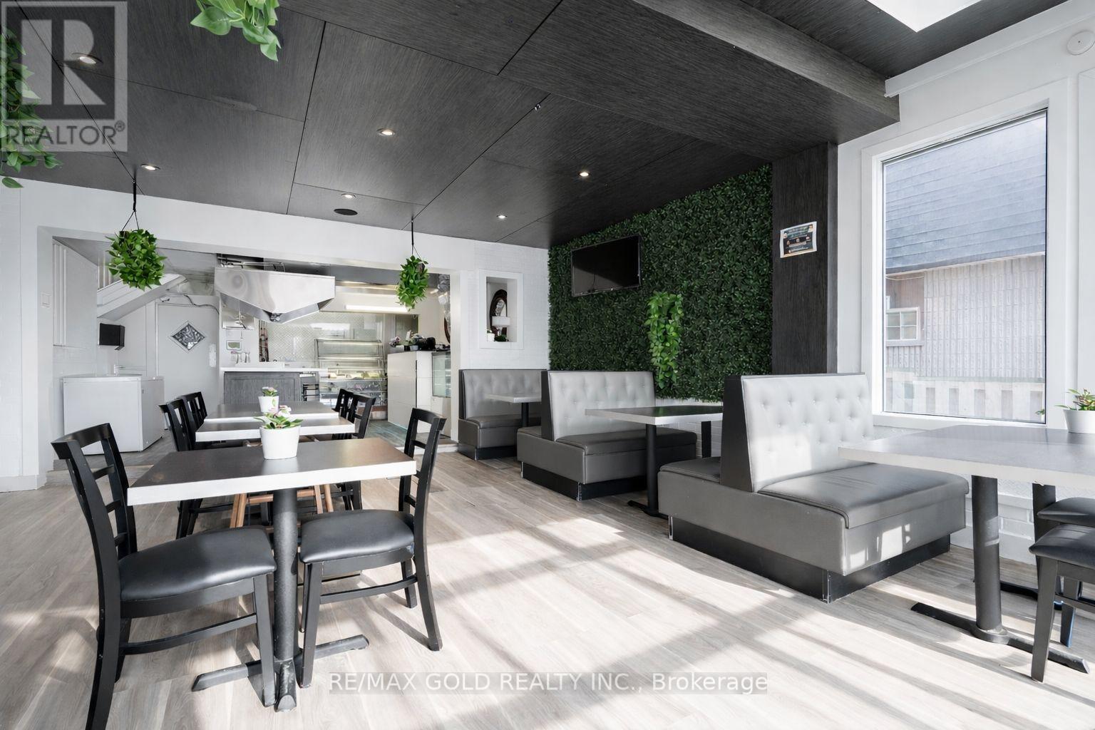 5448 Victoria Avenue, Niagara Falls, Ontario  L2G 3L2 - Photo 10 - X13012468