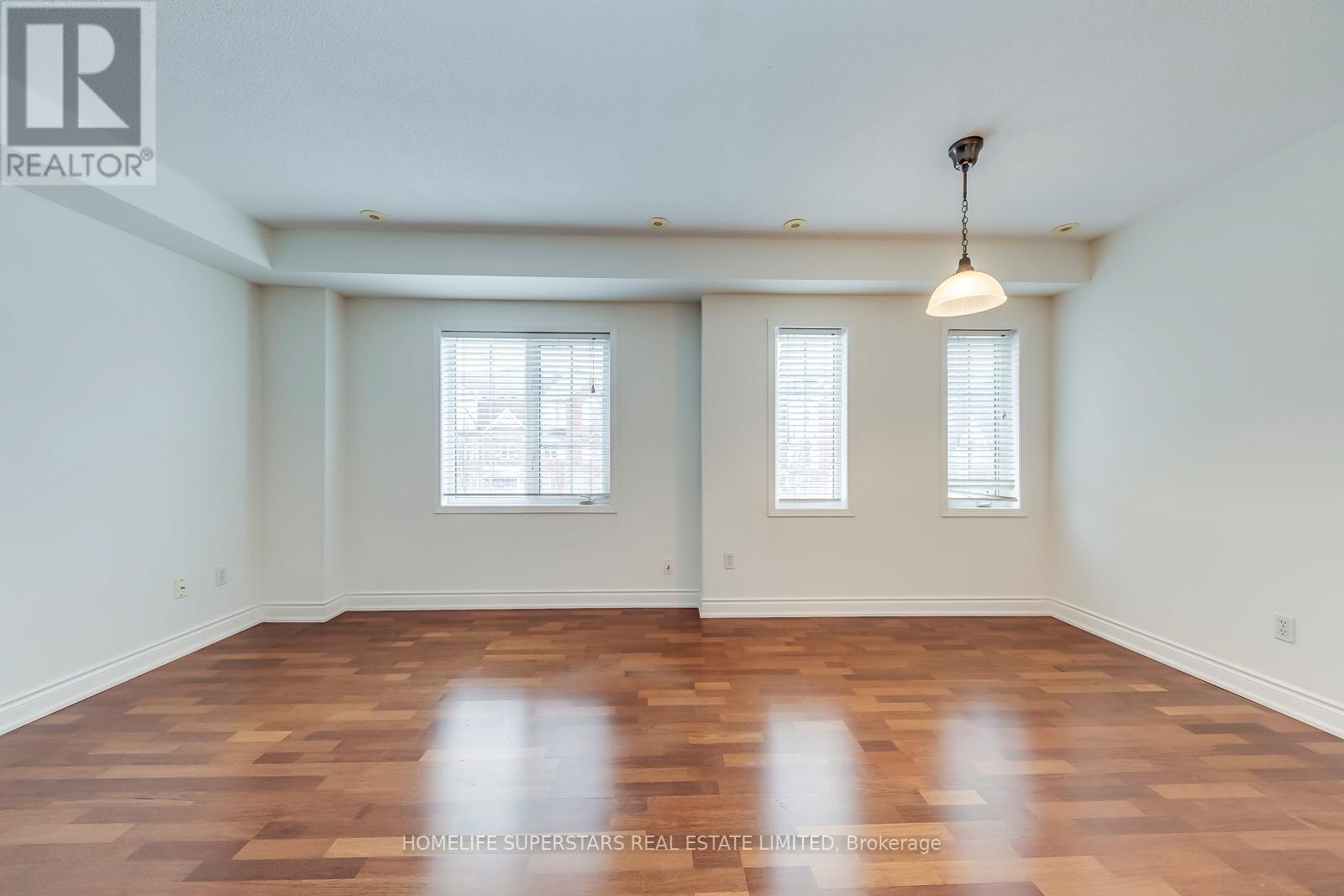 Unit 11 - 605 Shoreline Drive, Mississauga, Ontario  L5B 4K3 - Photo 9 - W13022808