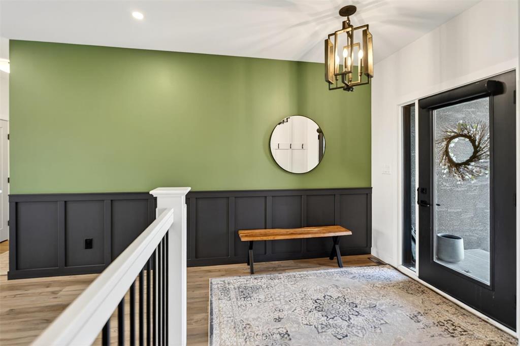 2 Murano Cove, Steinbach, Manitoba  R5G 2W1 - Photo 1 - 202607740