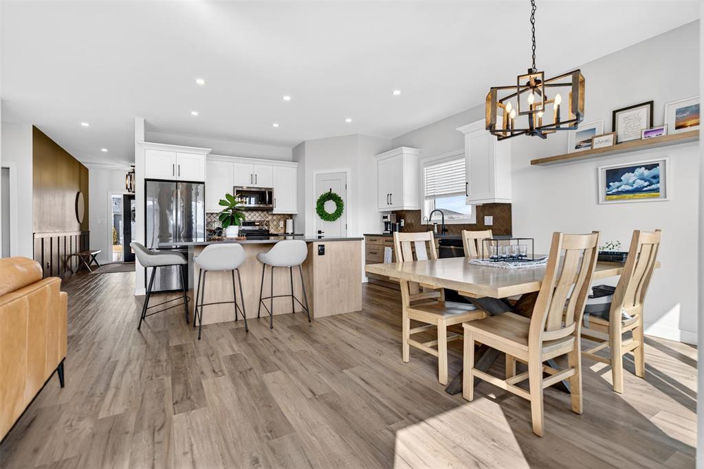 2 Murano Cove, Steinbach, Manitoba  R5G 2W1 - Photo 12 - 202607740