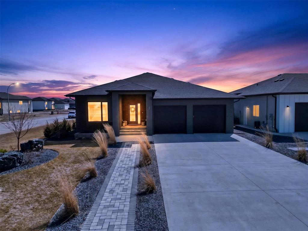 2 Murano Cove, Steinbach, Manitoba  R5G 2W1 - Photo 34 - 202607740