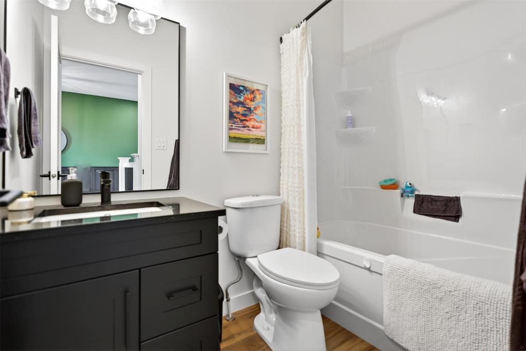 2 Murano Cove, Steinbach, Manitoba  R5G 2W1 - Photo 5 - 202607740