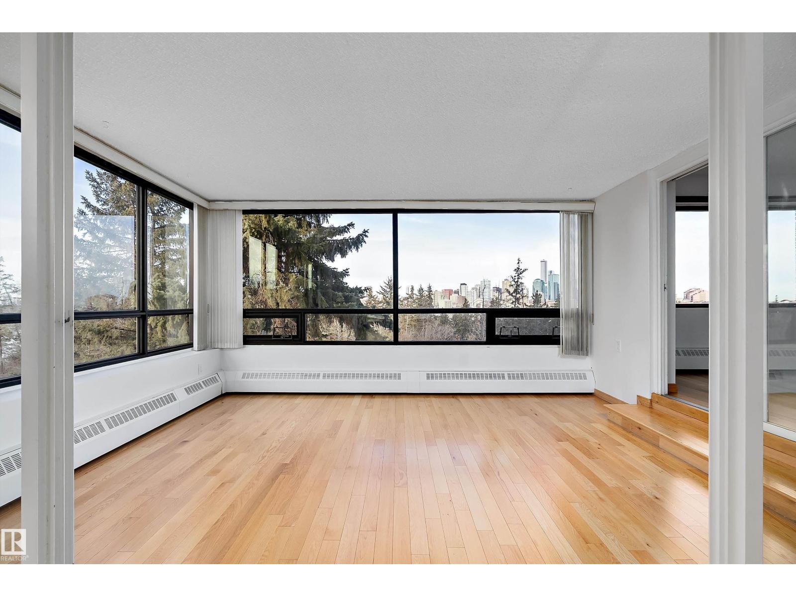 #203 9929 Saskatchewan Dr NW, Edmonton, Alberta  T6E 5J9 - Photo 1 - E4473462