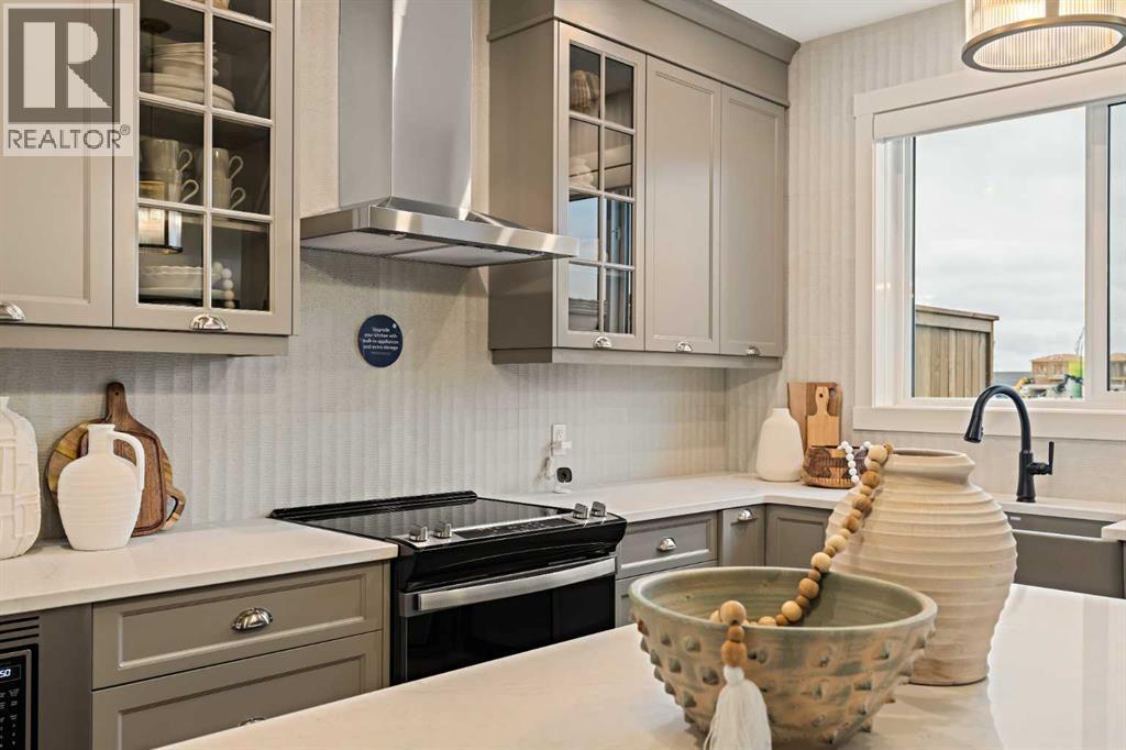 193 Silver Spruce Road Sw, Calgary, Alberta  T2X 6L3 - Photo 4 - A2302366