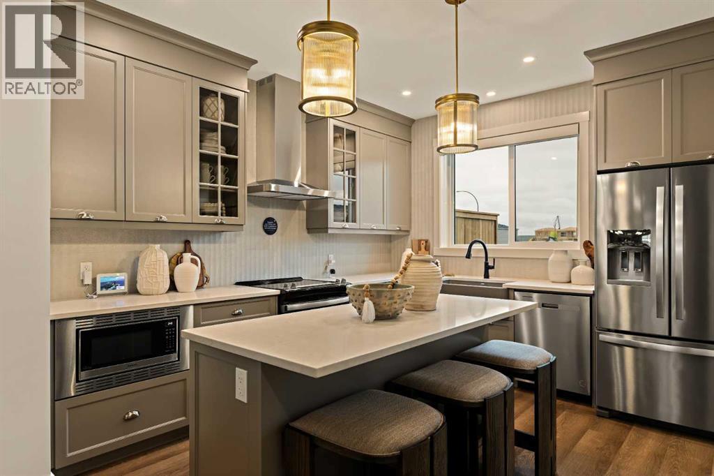 193 Silver Spruce Road Sw, Calgary, Alberta  T2X 6L3 - Photo 3 - A2302366