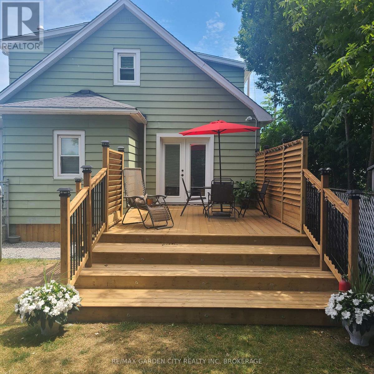 One - 75 Thomas Street, St. Catharines, Ontario  L2R 6M4 - Photo 2 - X13022836