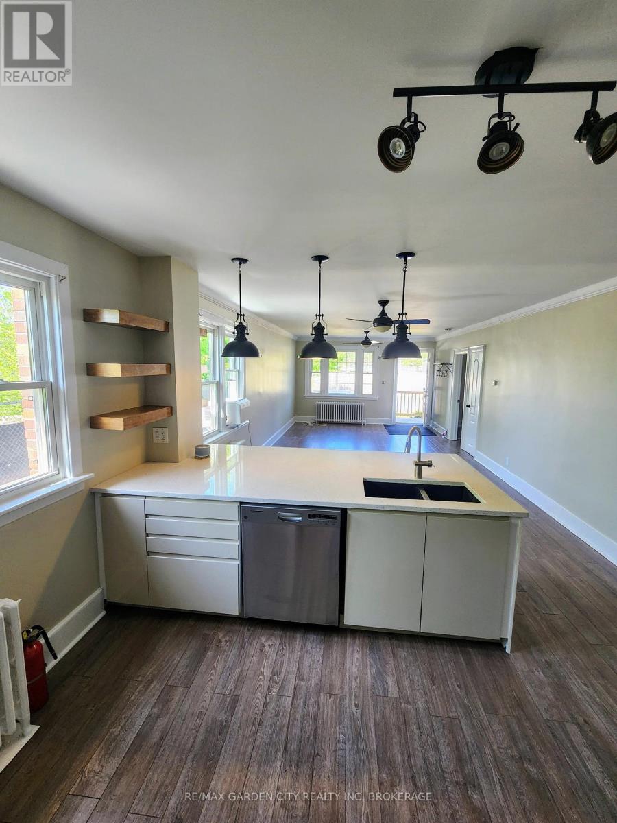 One - 75 Thomas Street, St. Catharines, Ontario  L2R 6M4 - Photo 6 - X13022836