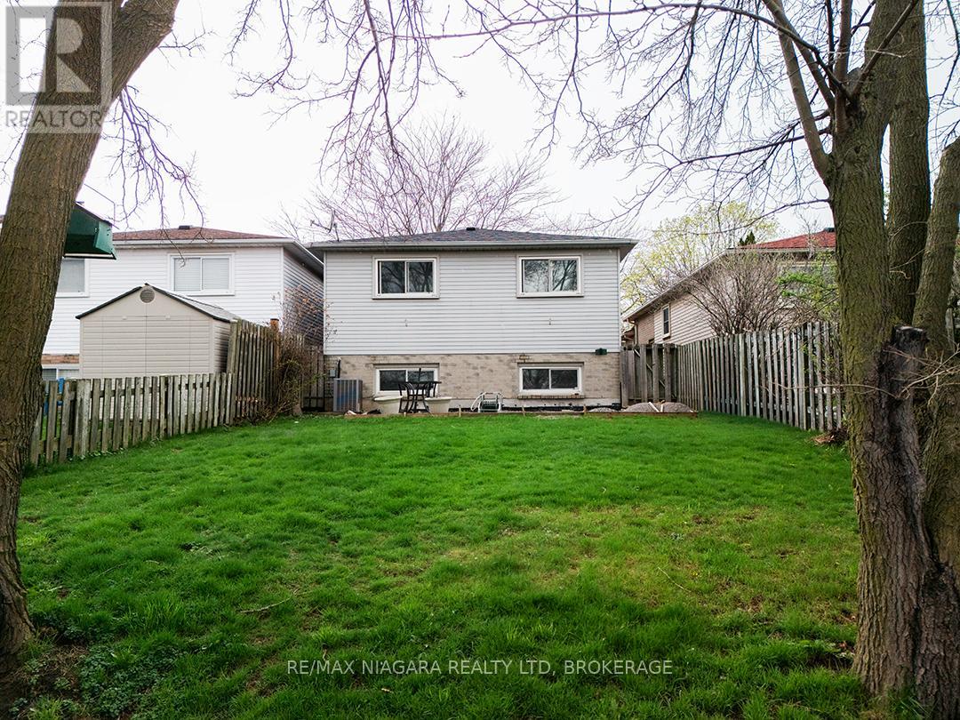 26 Lampman Crescent, Thorold, Ontario  L2V 4K7 - Photo 28 - X13022858