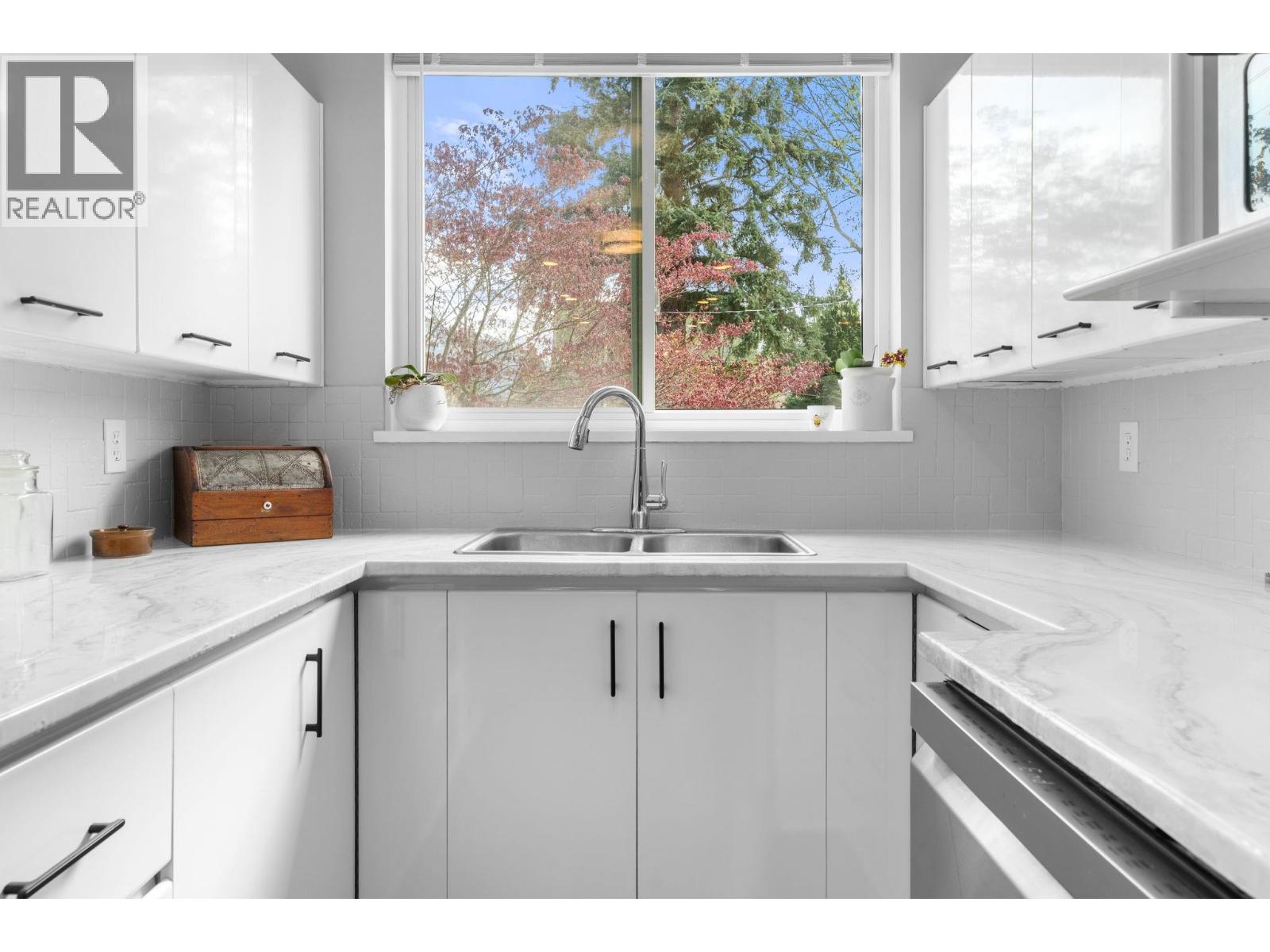 10 1700 Mamquam Road, Squamish, British Columbia  V8B 0H7 - Photo 24 - R3113773