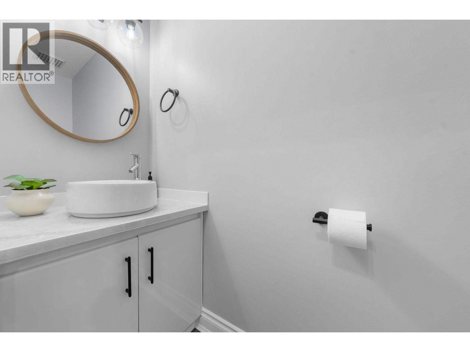 10 1700 Mamquam Road, Squamish, British Columbia  V8B 0H7 - Photo 27 - R3113773