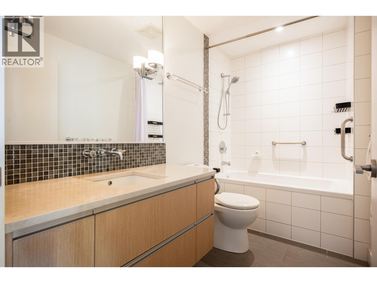 403 2481 Waterloo Street, Vancouver, British Columbia  V6R 3H4 - Photo 6 - R3113802