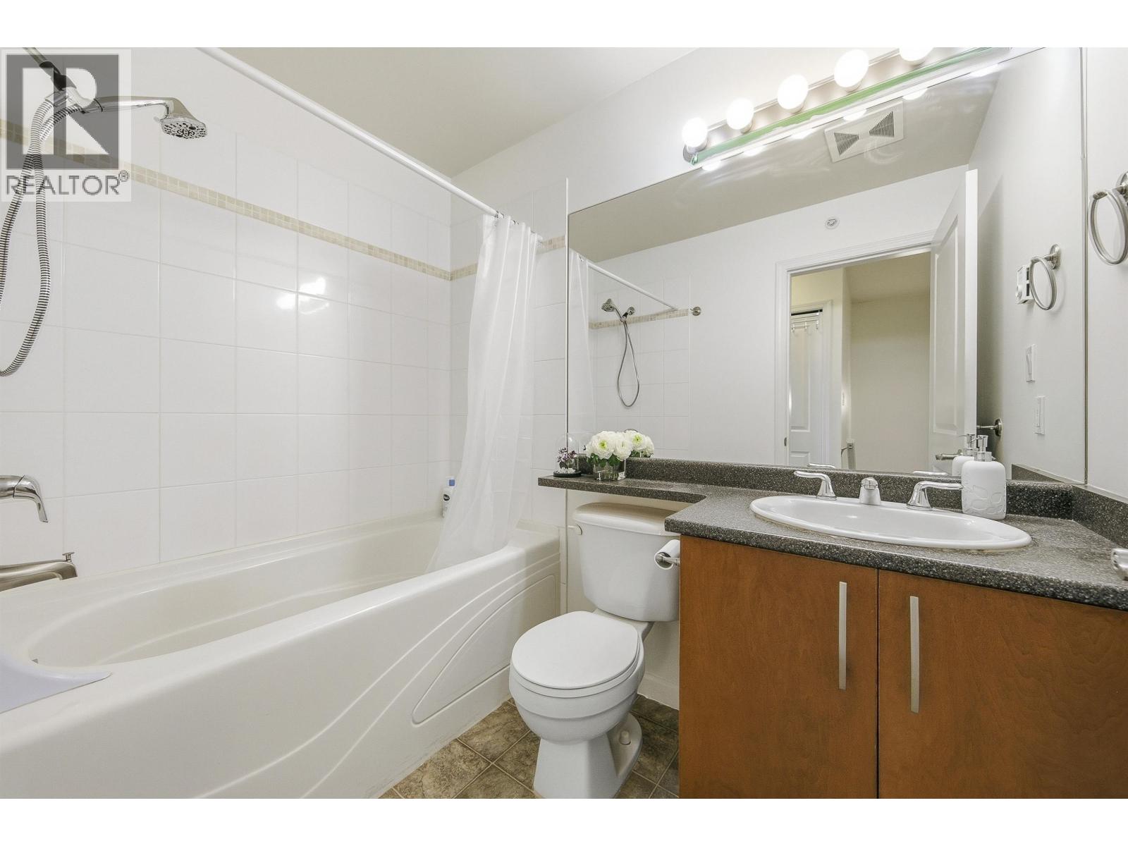 136 935 Ewen Avenue, New Westminster, British Columbia  V3M 0A1 - Photo 15 - R3113811