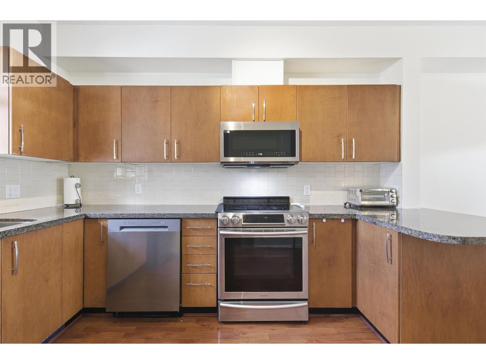 136 935 Ewen Avenue, New Westminster, British Columbia  V3M 0A1 - Photo 6 - R3113811