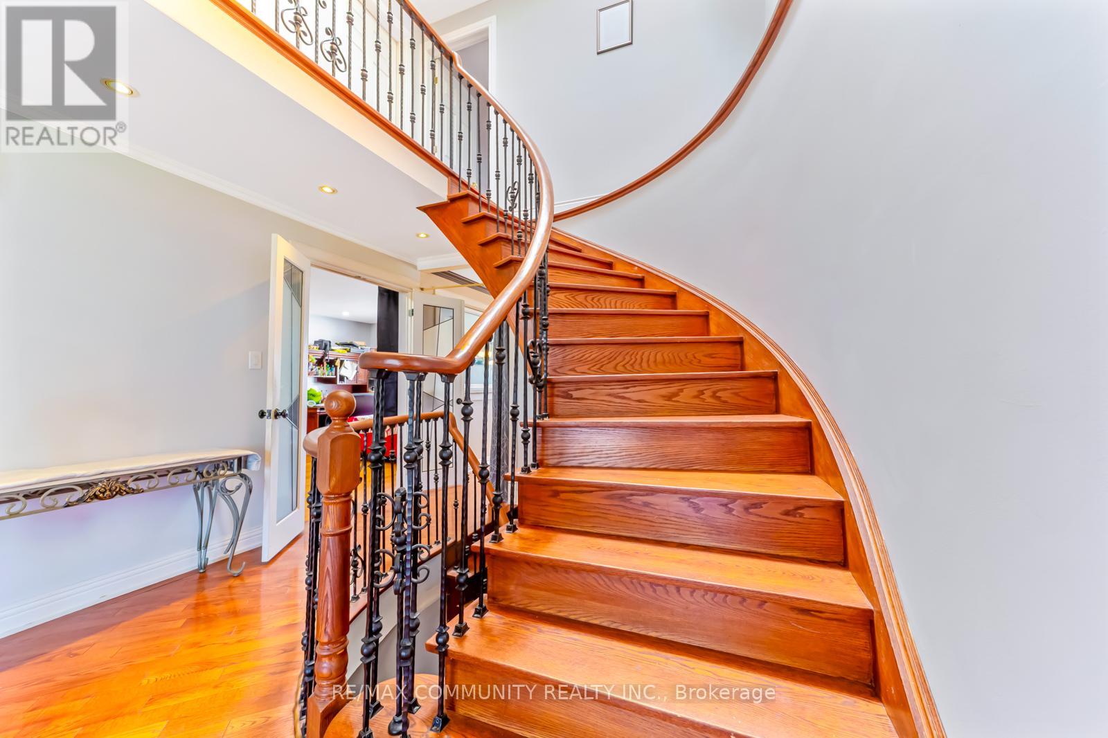 56 Cedar Brae Boulevard, Toronto, Ontario  M1J 2K5 - Photo 21 - E13022832