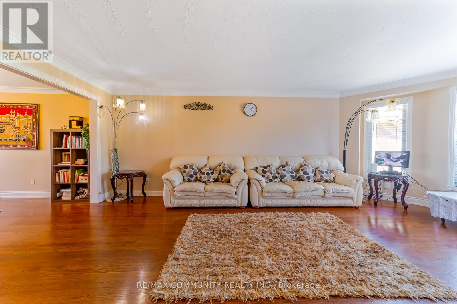 56 Cedar Brae Boulevard, Toronto, Ontario  M1J 2K5 - Photo 9 - E13022832