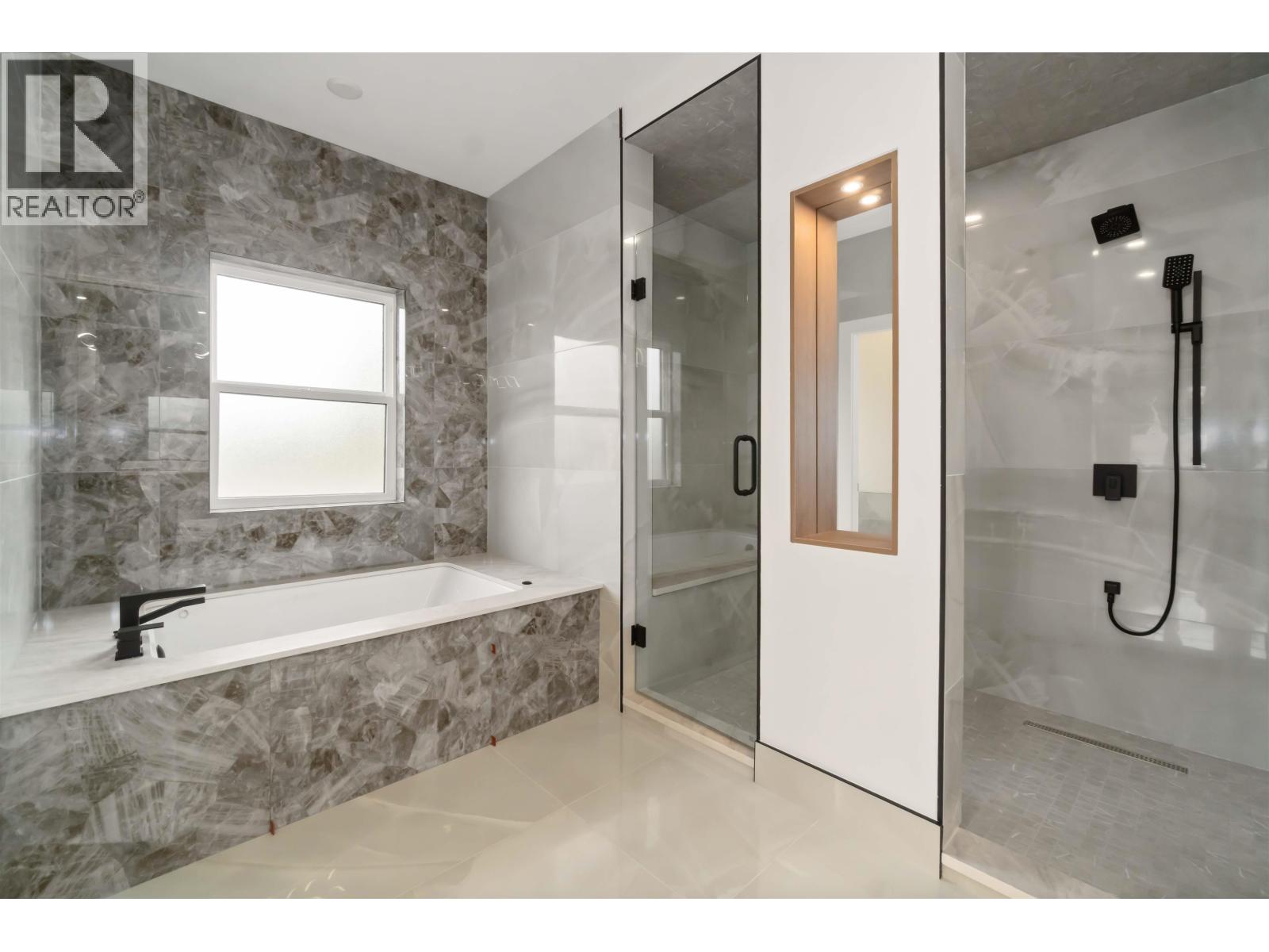 827 Atkins Street, Coquitlam, British Columbia  V3J 5Z6 - Photo 21 - R3105275