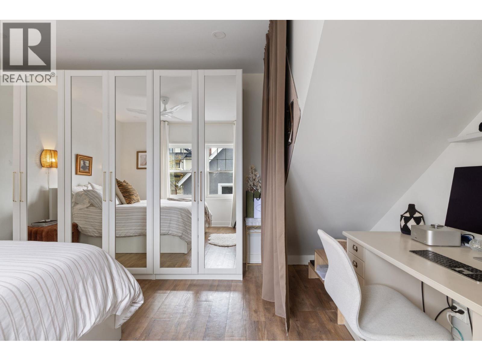 737-745 St. Andrews Avenue, North Vancouver, British Columbia  V7L 3L1 - Photo 12 - R3113769