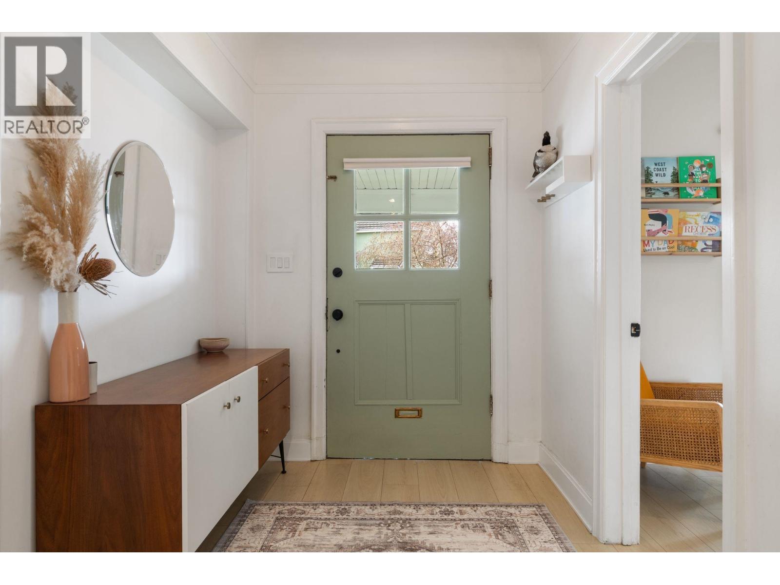 737-745 St. Andrews Avenue, North Vancouver, British Columbia  V7L 3L1 - Photo 22 - R3113769