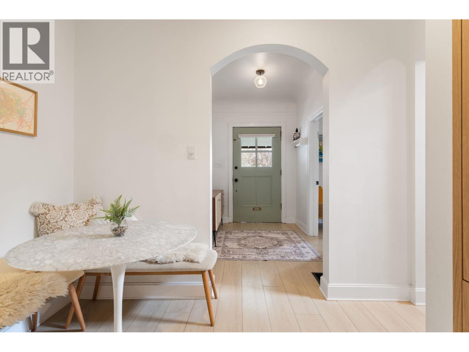 737-745 St. Andrews Avenue, North Vancouver, British Columbia  V7L 3L1 - Photo 29 - R3113769