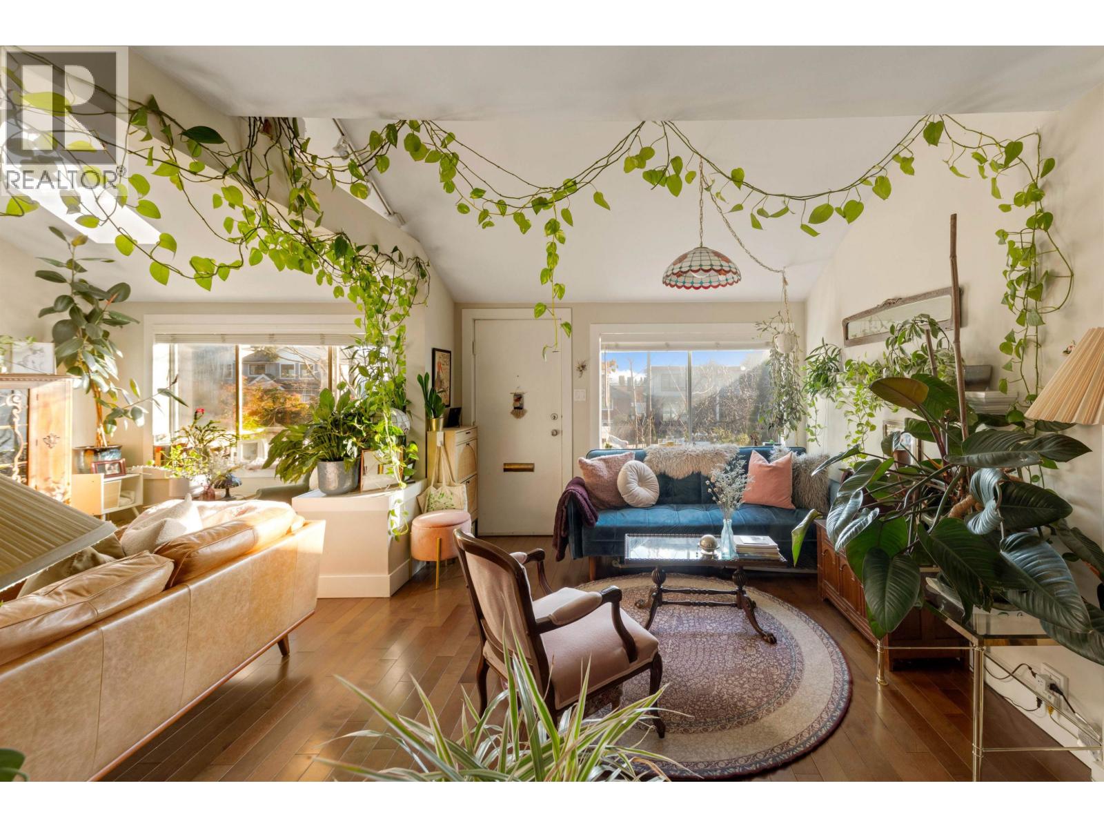 612 E 4th Street, North Vancouver, British Columbia  V7L 1J8 - Photo 4 - R3113788