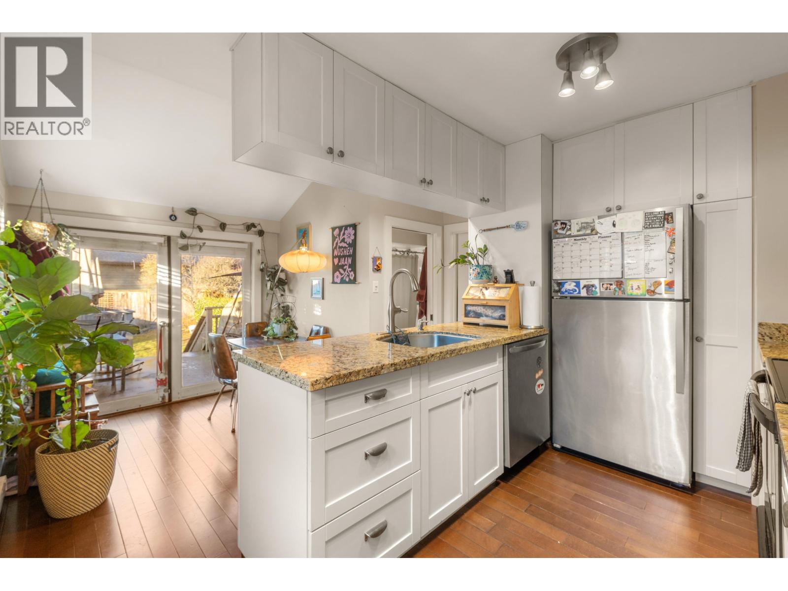 612 E 4th Street, North Vancouver, British Columbia  V7L 1J8 - Photo 7 - R3113788