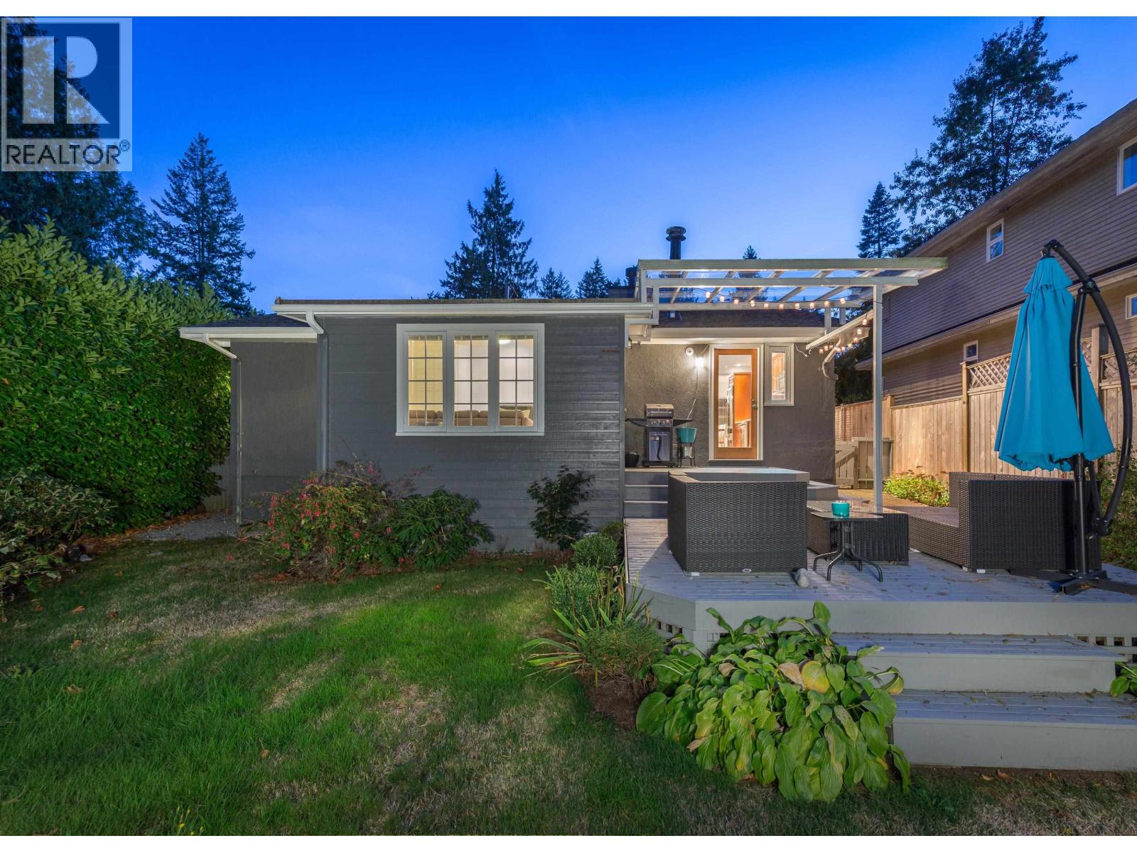 6431 ROSEBERY AVENUE, West Vancouver, British Columbia