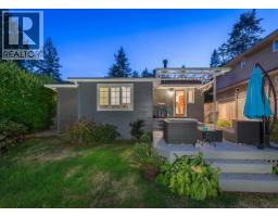 6431 ROSEBERY AVENUE, West Vancouver, British Columbia