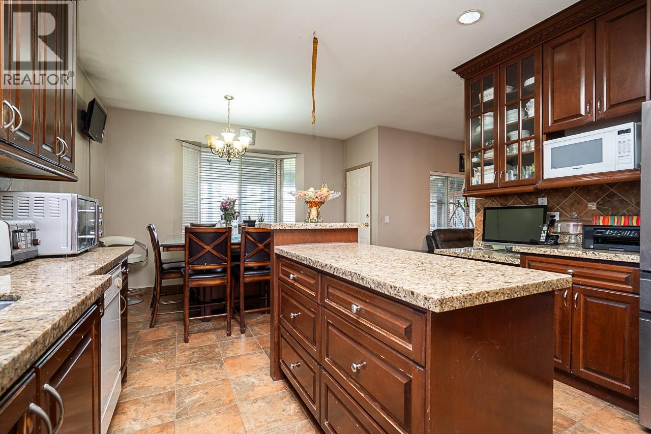 319 Lawrence Street, New Westminster, British Columbia  V3M 5L3 - Photo 16 - R3113823