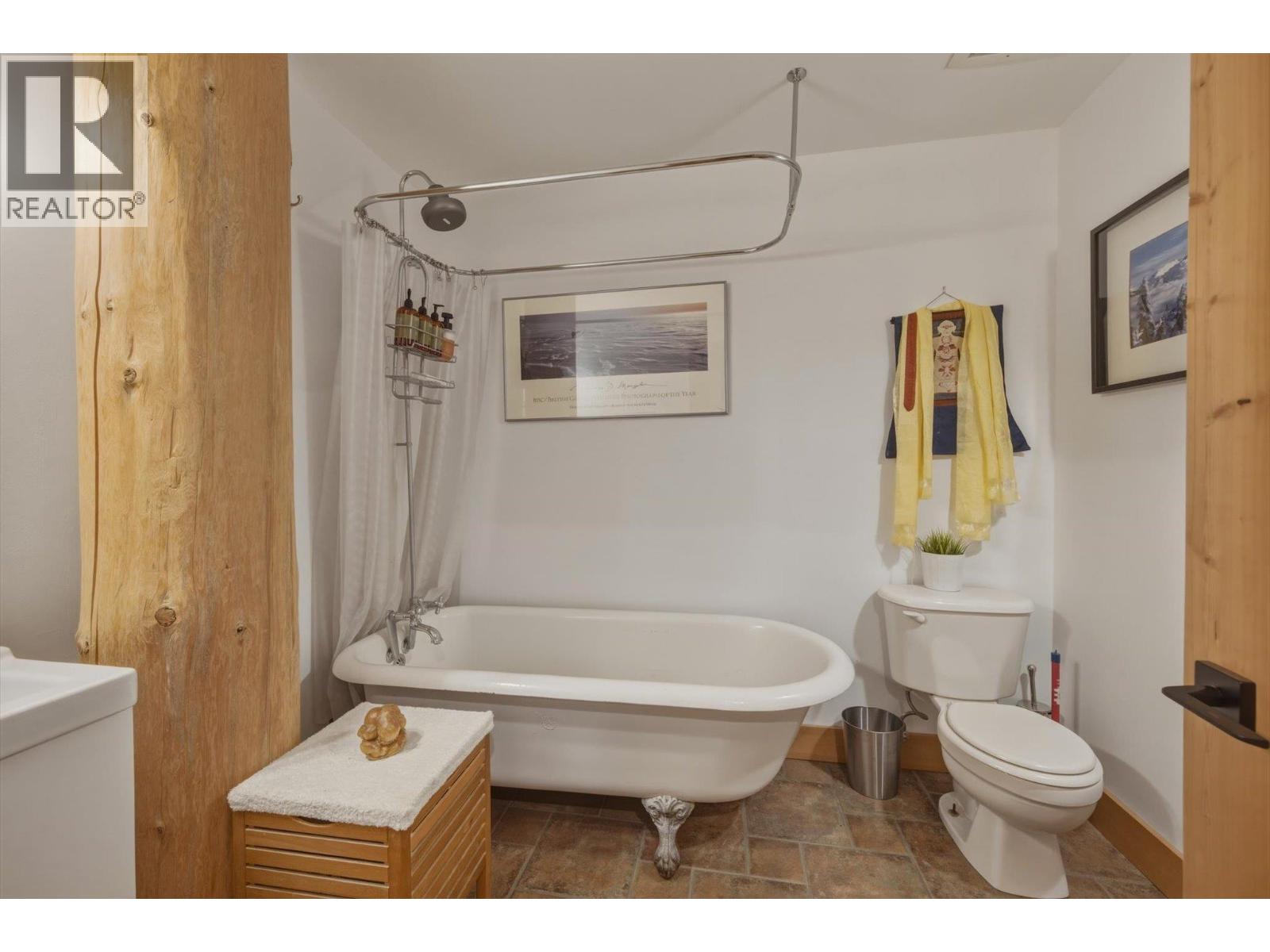 8396 Mountainview Drive, Whistler, British Columbia  V8E 0G3 - Photo 15 - R3113825