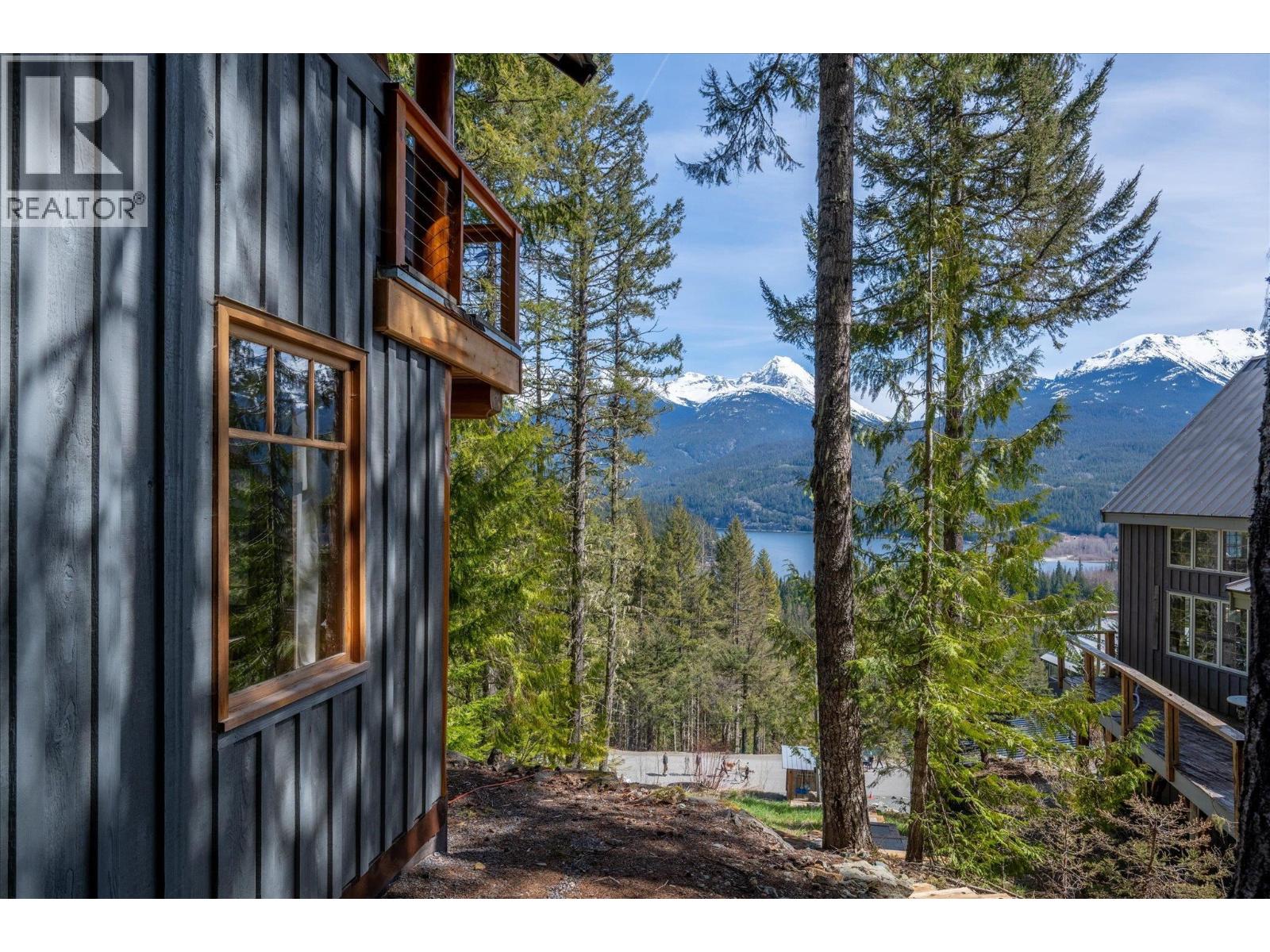 8396 Mountainview Drive, Whistler, British Columbia  V8E 0G3 - Photo 23 - R3113825