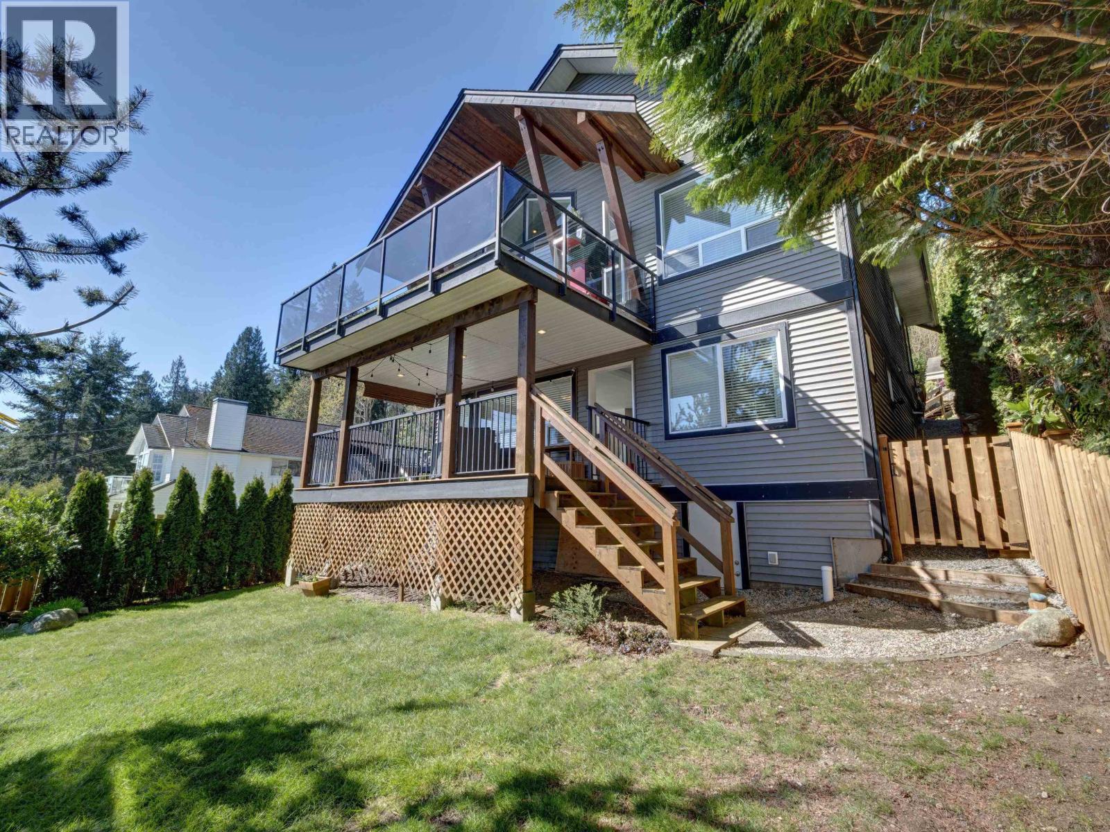 825 Bayview Heights Road, Gibsons, British Columbia  V0N 1V8 - Photo 33 - R3113835