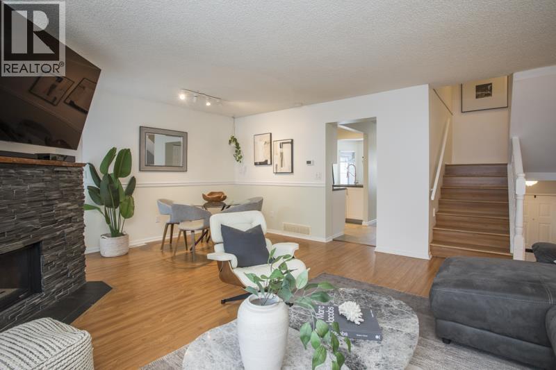 27 1195 Falcon Drive, Coquitlam, British Columbia  V3E 2H1 - Photo 4 - R3113671