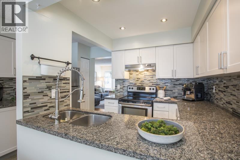 27 1195 Falcon Drive, Coquitlam, British Columbia  V3E 2H1 - Photo 11 - R3113671