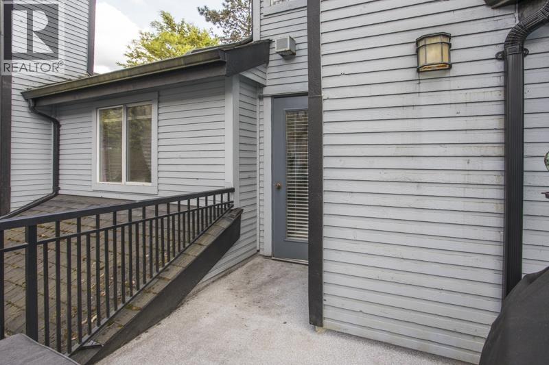 27 1195 Falcon Drive, Coquitlam, British Columbia  V3E 2H1 - Photo 35 - R3113671