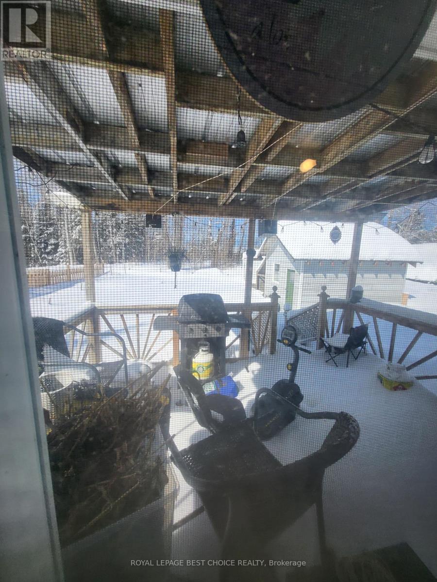 208 Goward Avenue, Temagami, Ontario  P0H 2H0 - Photo 18 - X12930474