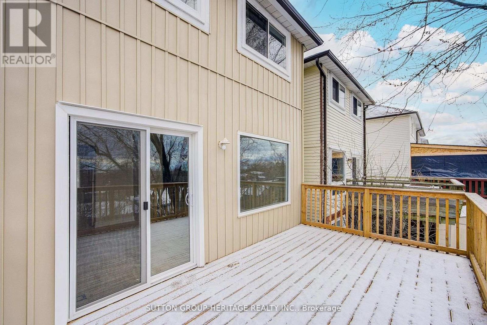 639 Down Crescent, Oshawa, Ontario  L1H 7X9 - Photo 31 - E12985650