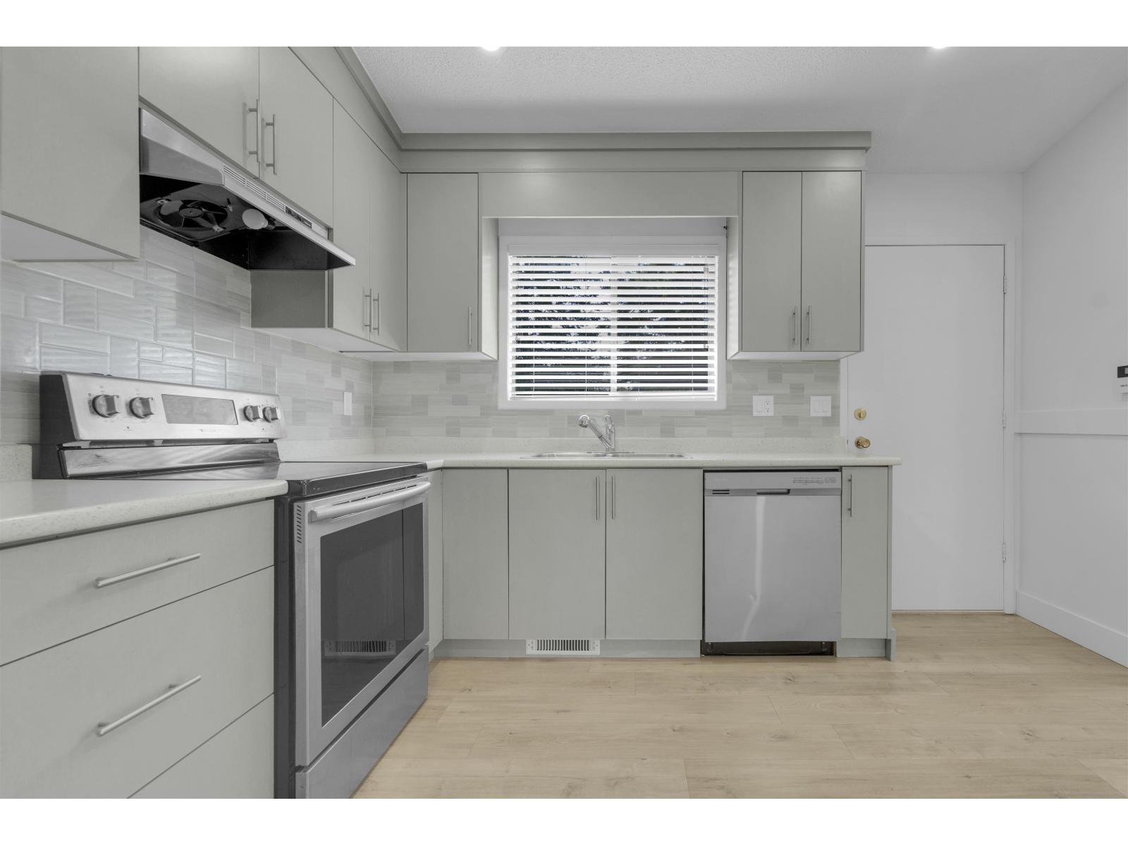 2803 Babich Street, Abbotsford, British Columbia  V2S 3K4 - Photo 6 - R3113178