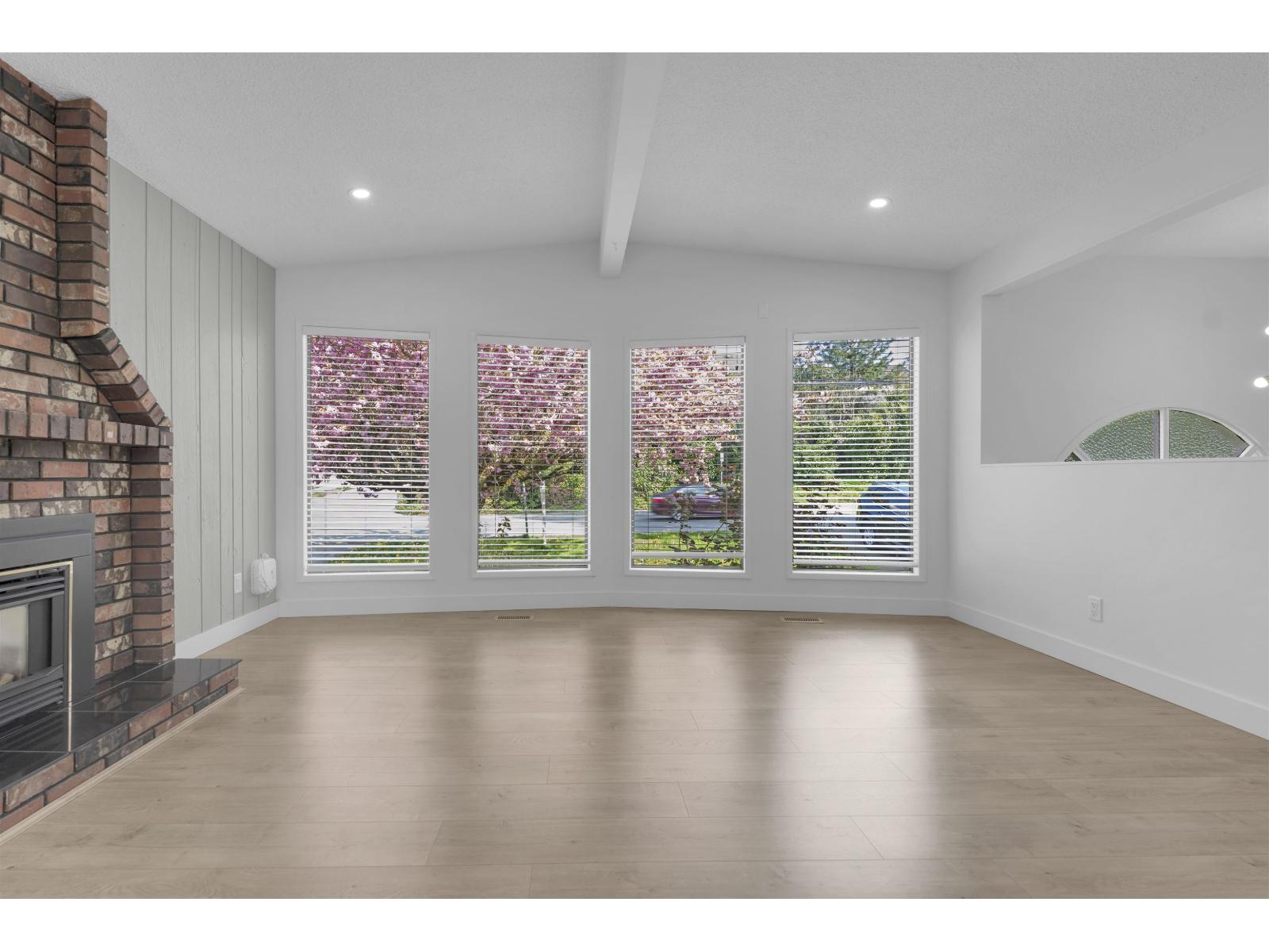 2803 Babich Street, Abbotsford, British Columbia  V2S 3K4 - Photo 2 - R3113178