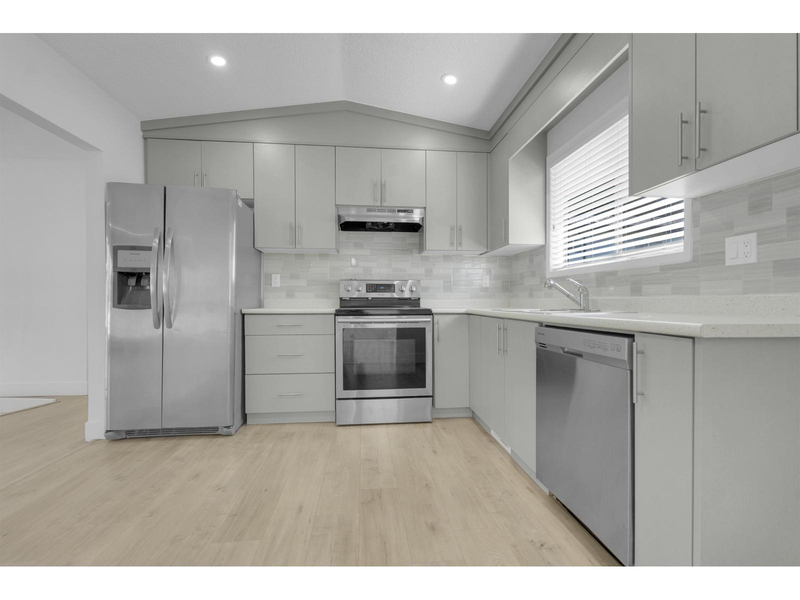 2803 Babich Street, Abbotsford, British Columbia  V2S 3K4 - Photo 7 - R3113178