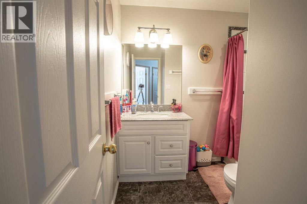 10711 104 Street, High Level, Alberta  T0H 1Z0 - Photo 28 - A2301566